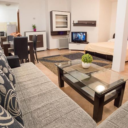 Bologna Apartments Budva Buitenkant foto