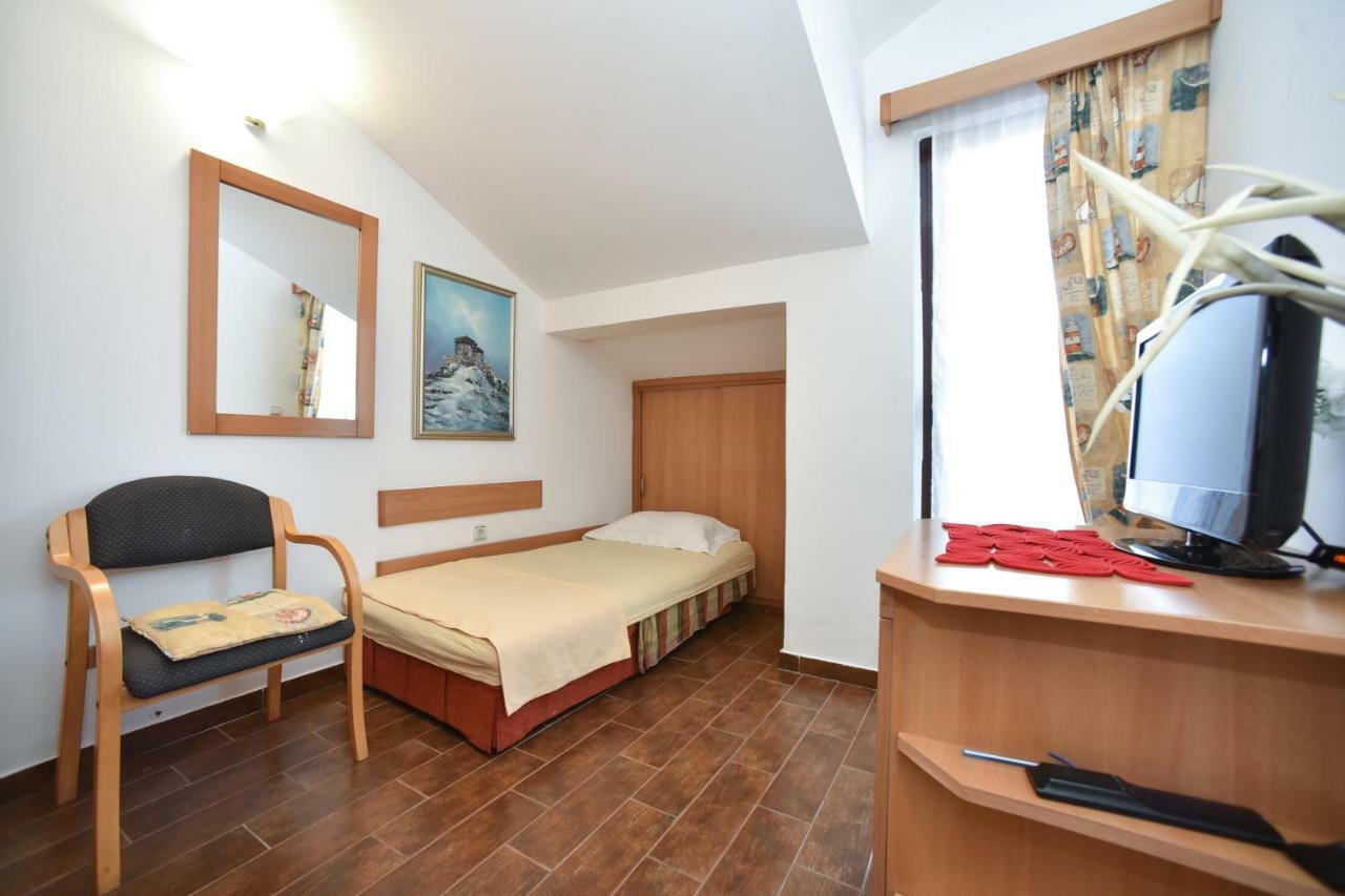 Bologna Apartments Budva Buitenkant foto