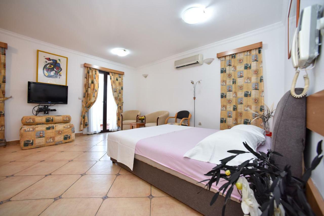 Bologna Apartments Budva Buitenkant foto