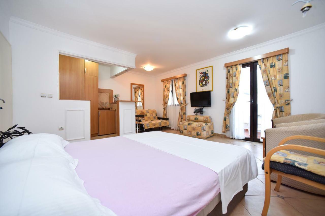 Bologna Apartments Budva Buitenkant foto