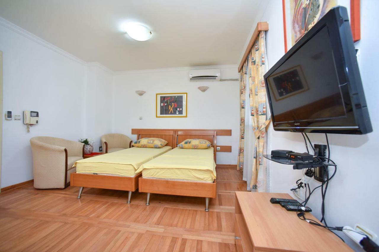 Bologna Apartments Budva Buitenkant foto