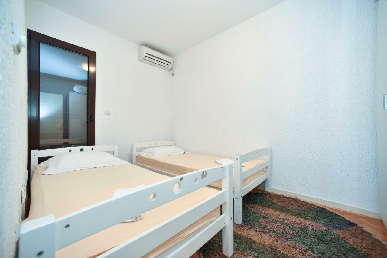Bologna Apartments Budva Buitenkant foto