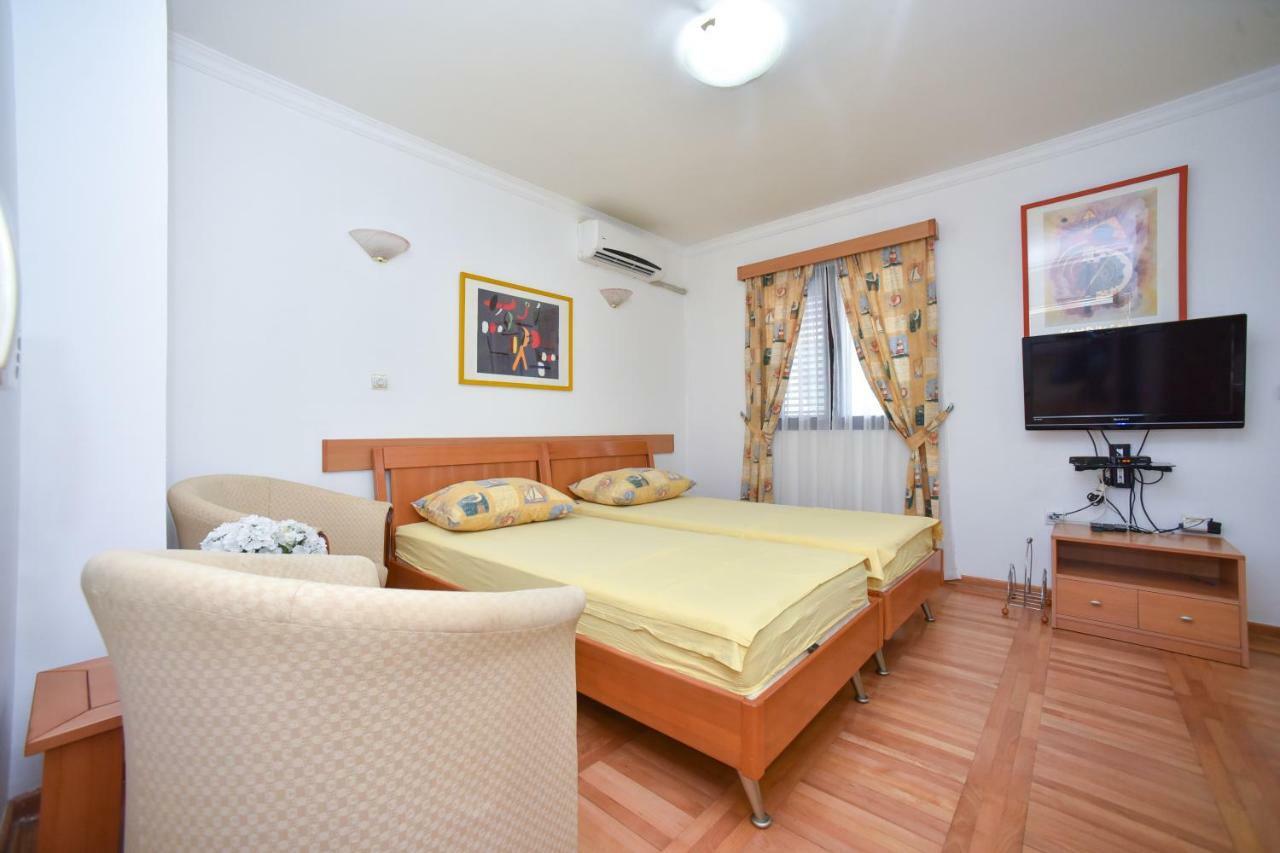 Bologna Apartments Budva Buitenkant foto