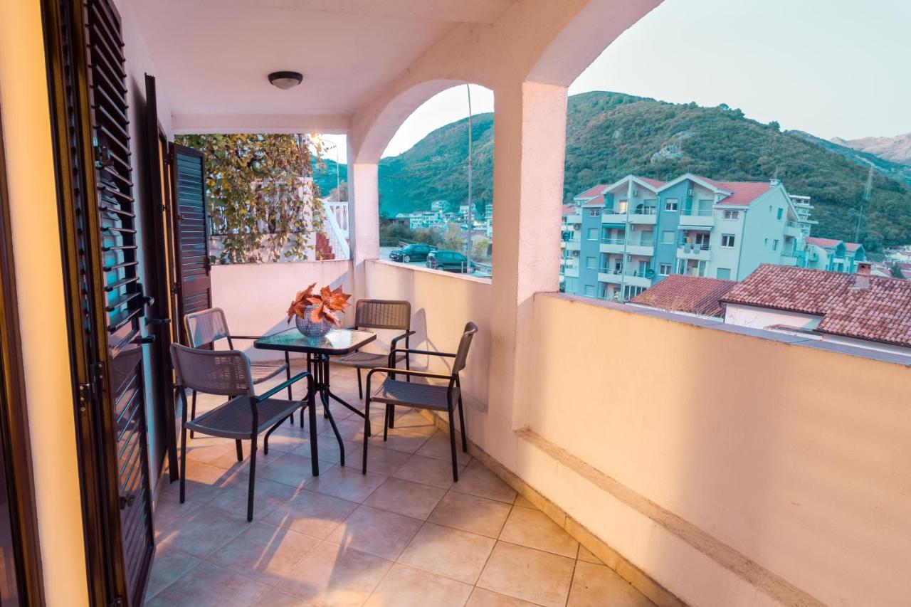 Bologna Apartments Budva Buitenkant foto